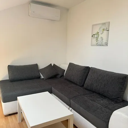 Apartman Haus Ella *