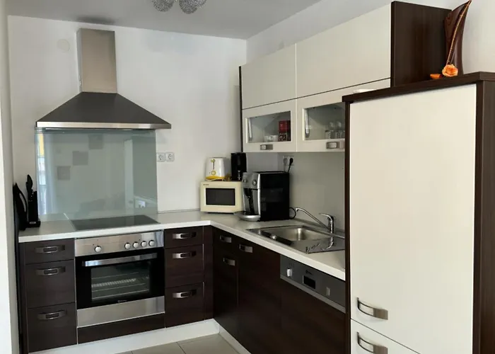 Haus Ella * 诺维·维诺多尔斯基